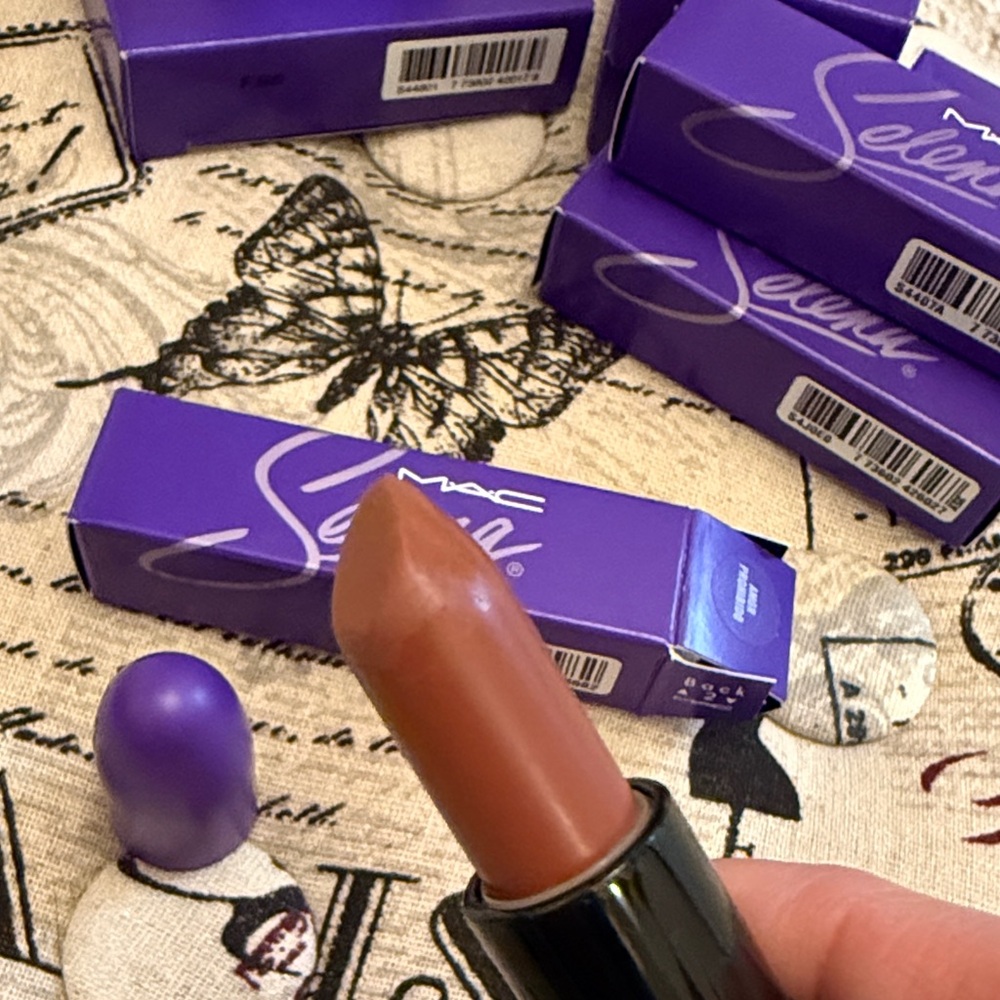 MAC Cosmetics Selena Lipstick - Warm Brown